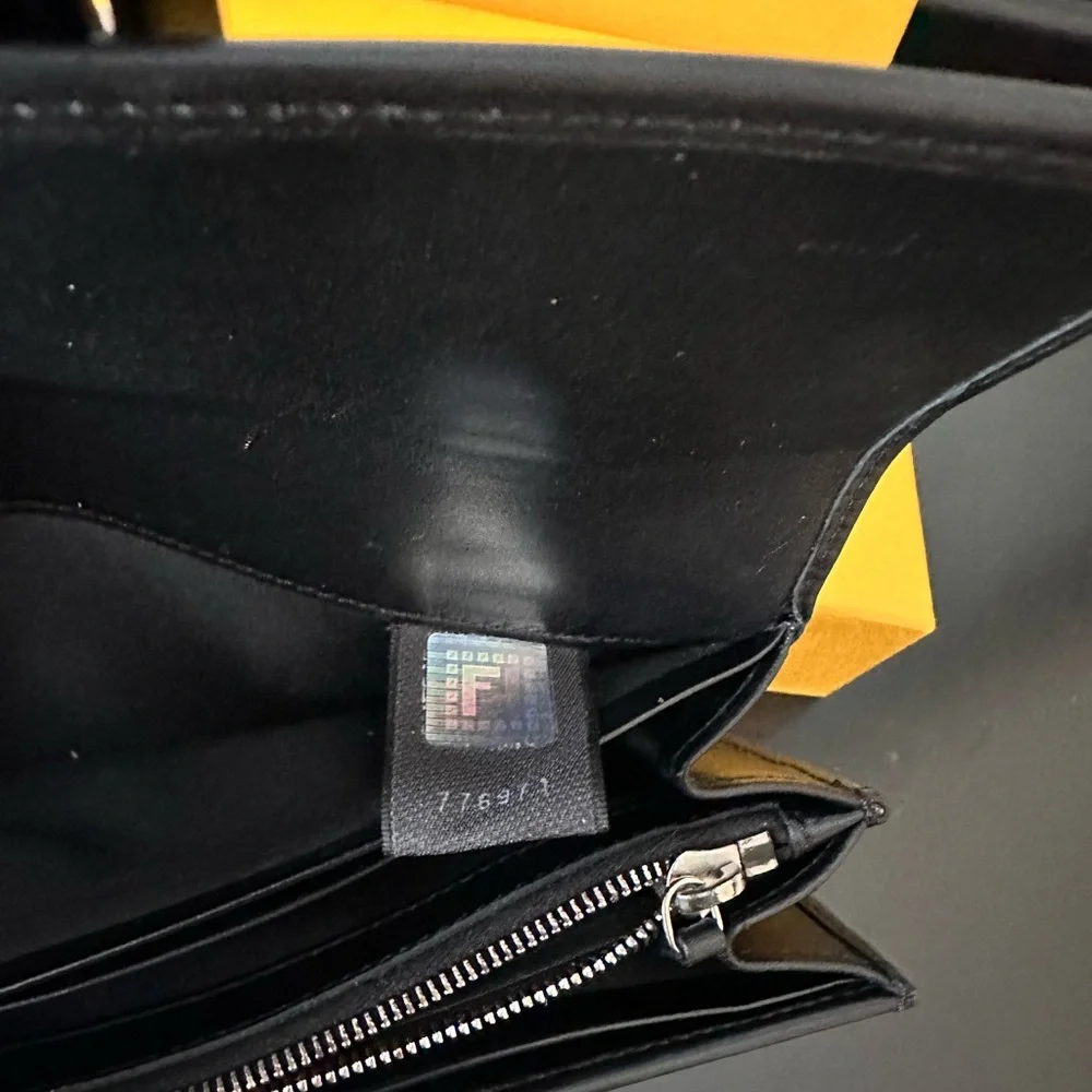 FENDI BAGUETTE WALLET PRISTINE CONDITION